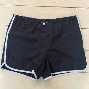 Nike athletic shorts with liner